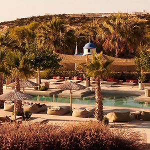 Seesoo Paros Beachfront Resort (Adults Only)